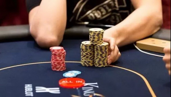 10个德州扑克玩家里10个德州扑克玩家里,只有1个真懂驴式下注,其他都是瞎打