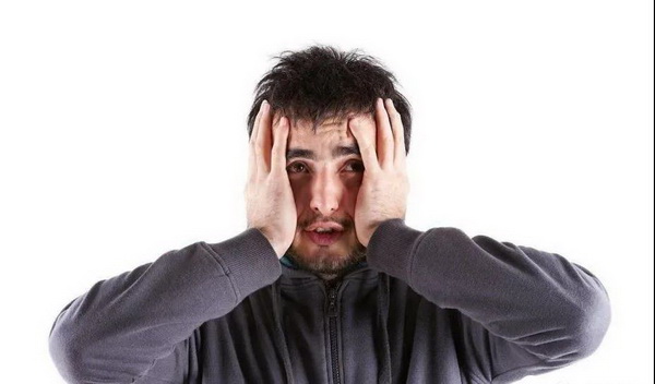 德州扑克如何将对手打上头？