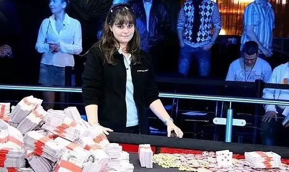 如果跟这几个宇宙级杀手Ivey/Dwan/Doyle Brunson/Antonius同台，如何保证自己活下来？