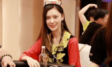 中国德州扑克女神十七妹余铃涵