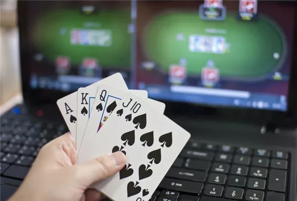 想通过玩线上扑克挣钱？