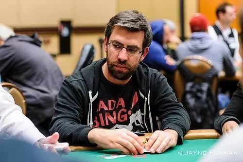 这两手KK你会怎么玩？WSOP牌局讨论