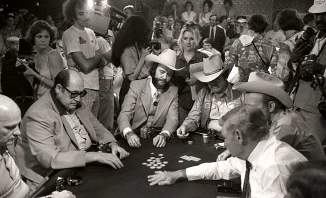 赛场中的另一种存在:WSOP首位御用摄影师Ulvis Alberts眼中的扑克历程(下)