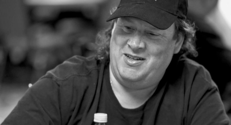 扑克冠军Gavin Smith突然离世,年仅50岁