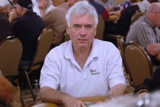 Tom McEvoy再次公开拍卖个人物品