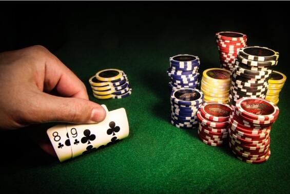 ​扑克策略：翻前应该用哪些牌3bet？
